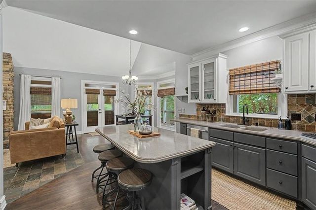 5428 Thornapple Lane NW, Acworth, GA 30101