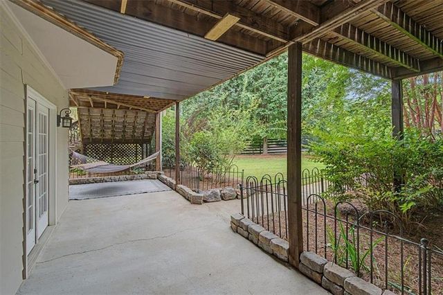5428 Thornapple Lane NW, Acworth, GA 30101