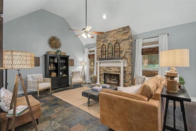 5428 Thornapple Lane NW, Acworth, GA 30101