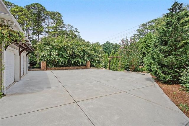 5428 Thornapple Lane NW, Acworth, GA 30101