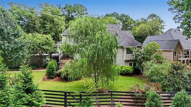 5428 Thornapple Lane NW, Acworth, GA 30101