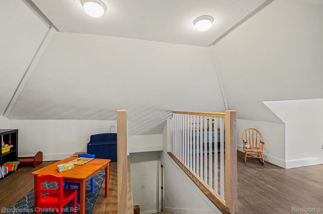 2144 Fischer Street, Detroit, MI 48214