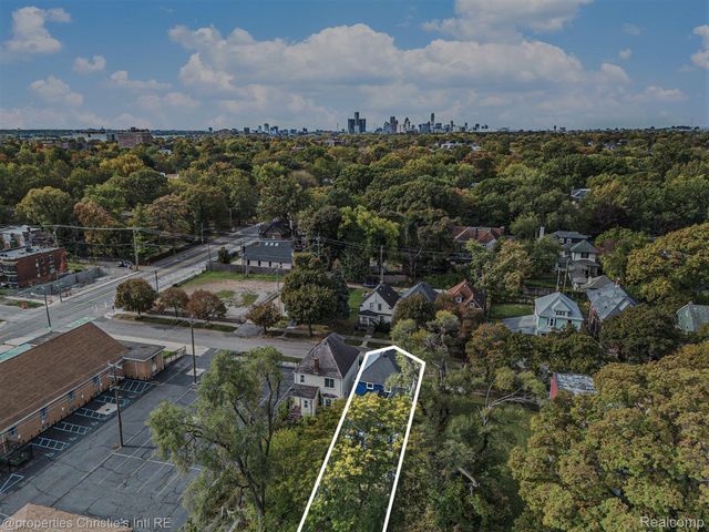 2144 Fischer Street, Detroit, MI 48214