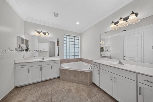 9062 Gulf Cove Dr, Lake Worth, FL 33467