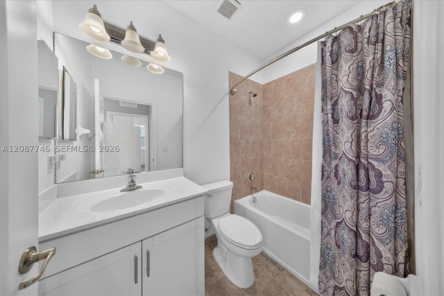 9062 Gulf Cove Dr, Lake Worth, FL 33467