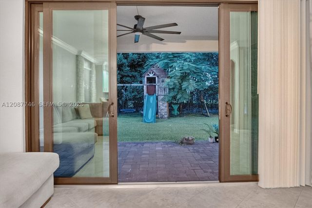 9062 Gulf Cove Dr, Lake Worth, FL 33467