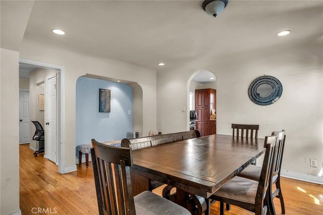 1617 W 80th Street, Los Angeles, CA 90047