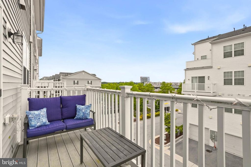 Image 14 of property listing at 1717 FIELDSTONE CT, Hanover, MD 21076