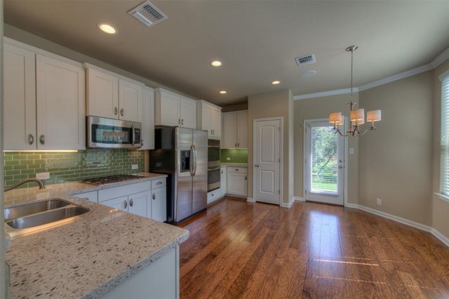 405 S Meadowlark ST B, Lakeway, TX 78734