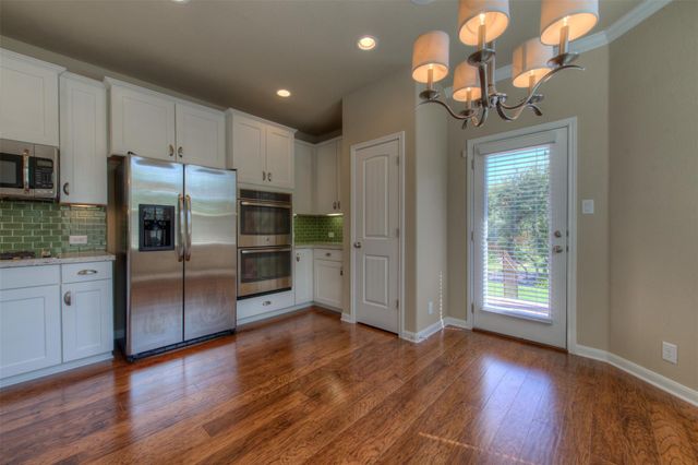 405 S Meadowlark ST B, Lakeway, TX 78734