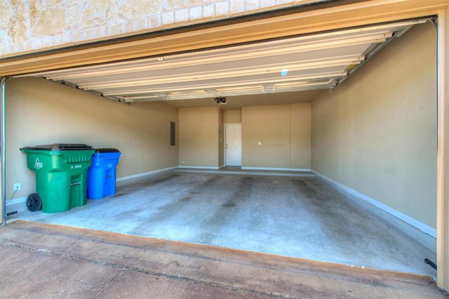 405 S Meadowlark ST B, Lakeway, TX 78734
