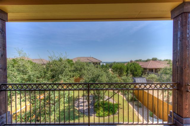 405 S Meadowlark ST B, Lakeway, TX 78734