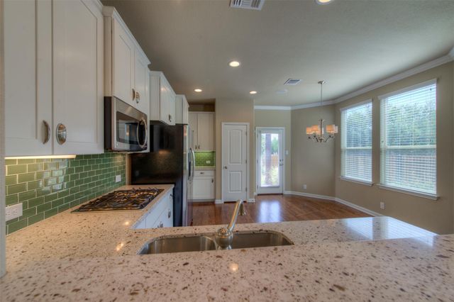 405 S Meadowlark ST B, Lakeway, TX 78734