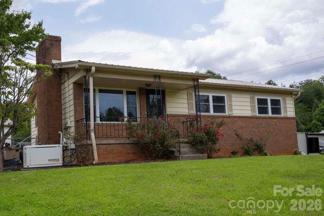 317 Brickyard Road, Asheville, NC 28806