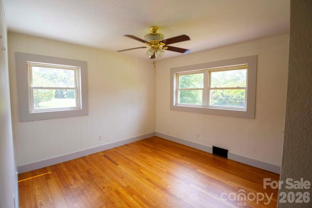 317 Brickyard Road, Asheville, NC 28806