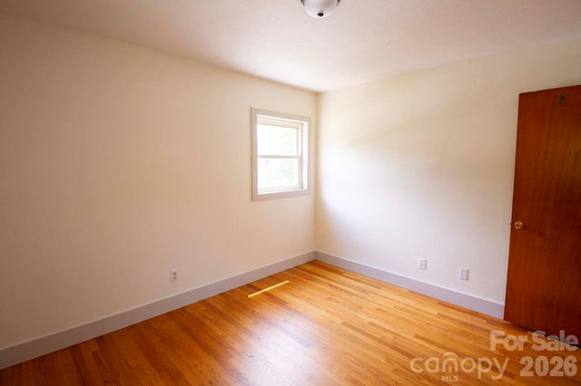 317 Brickyard Road, Asheville, NC 28806