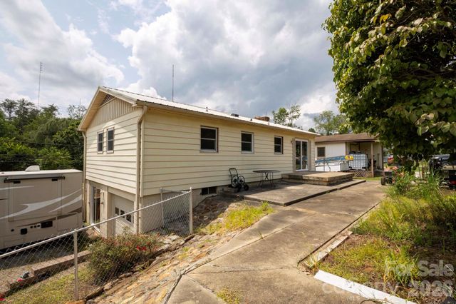 317 Brickyard Road, Asheville, NC 28806