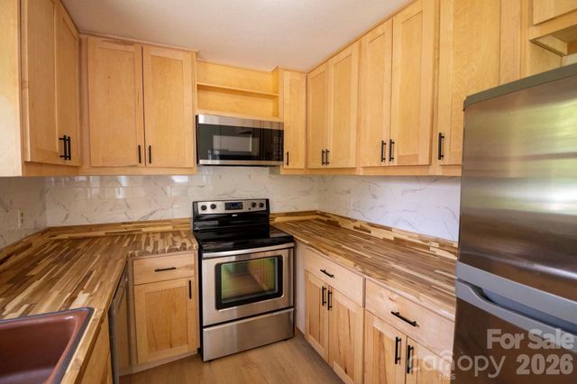 317 Brickyard Road, Asheville, NC 28806