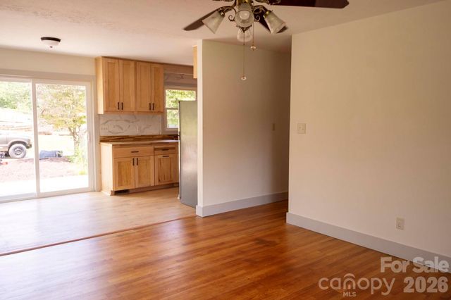 317 Brickyard Road, Asheville, NC 28806