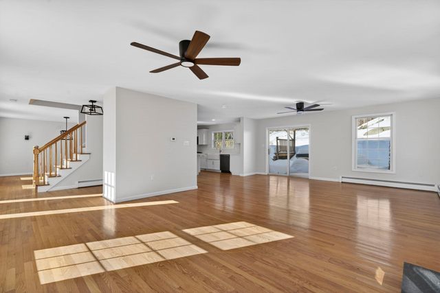 159 Pine St, Manchester, MA 01944