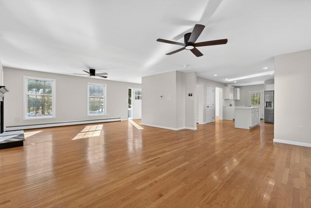 159 Pine St, Manchester, MA 01944