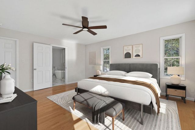 159 Pine St, Manchester, MA 01944