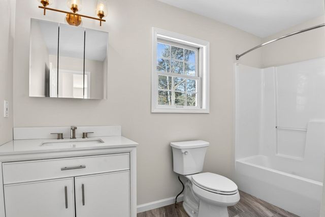 159 Pine St, Manchester, MA 01944