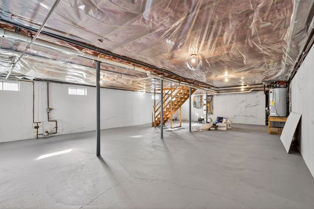 159 Pine St, Manchester, MA 01944