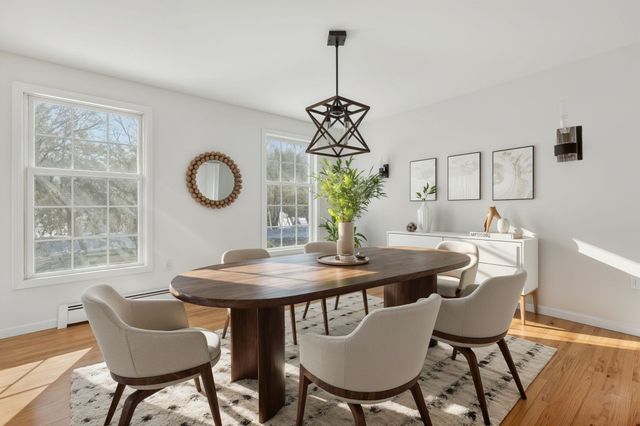 159 Pine St, Manchester, MA 01944