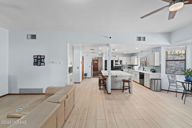 5814 E Río Verde Vista Drive, Tucson, AZ 85750