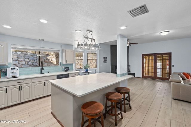 5814 E Río Verde Vista Drive, Tucson, AZ 85750