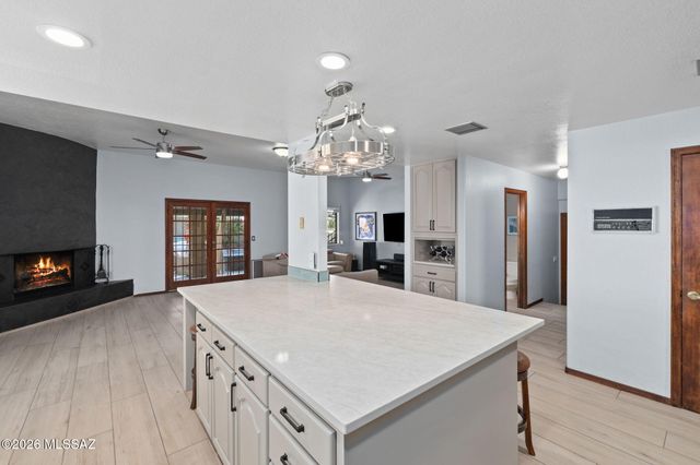 5814 E Río Verde Vista Drive, Tucson, AZ 85750