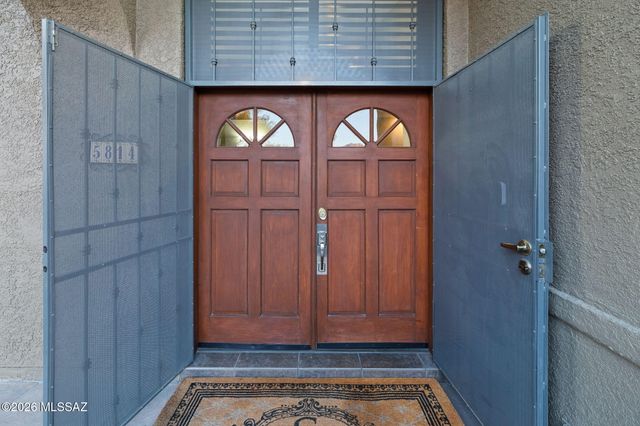 5814 E Río Verde Vista Drive, Tucson, AZ 85750