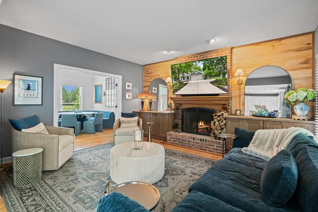 452 Park LANE, Williams Bay, WI 53191