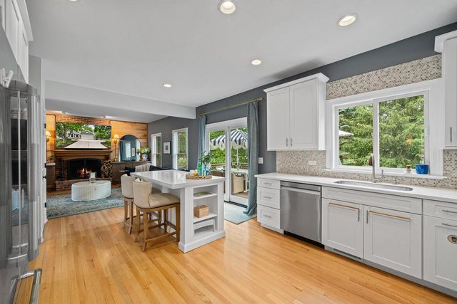 452 Park LANE, Williams Bay, WI 53191