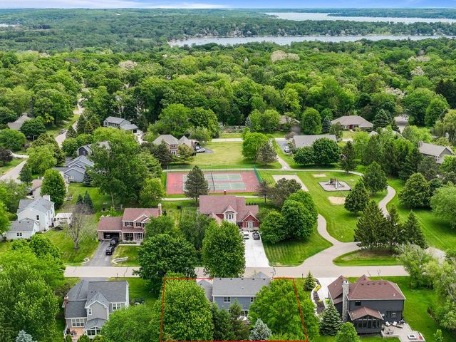 452 Park LANE, Williams Bay, WI 53191
