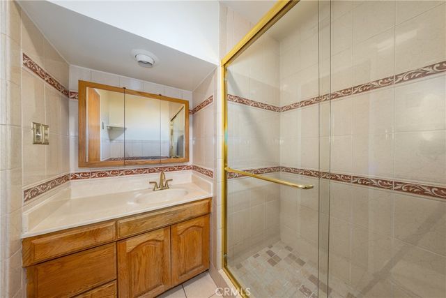 5563 N Fleetwell, Azusa, CA 91702