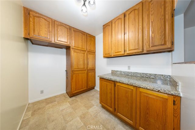 5563 N Fleetwell, Azusa, CA 91702