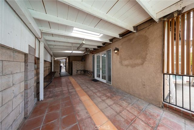 5563 N Fleetwell, Azusa, CA 91702