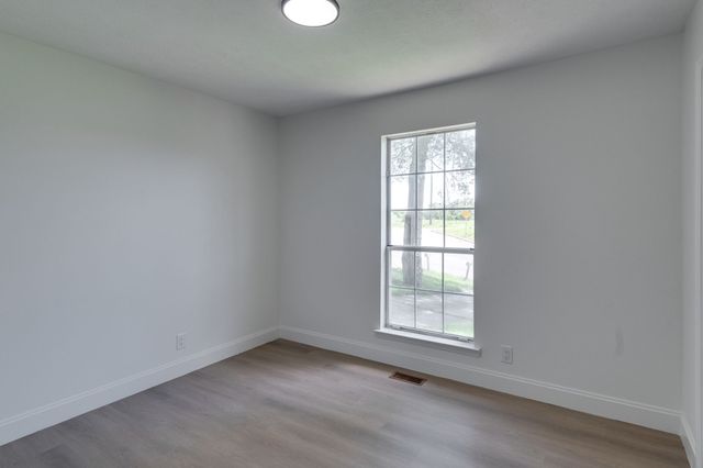 870 Reeves Rd, Antioch, TN 37013