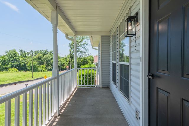 870 Reeves Rd, Antioch, TN 37013