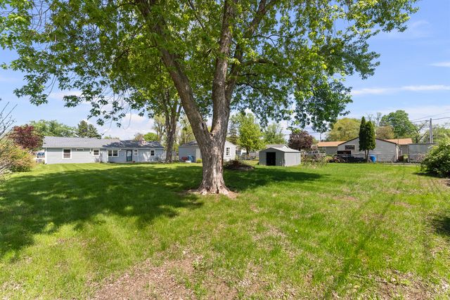 3906 Morton Drive, East Moline, IL 61244