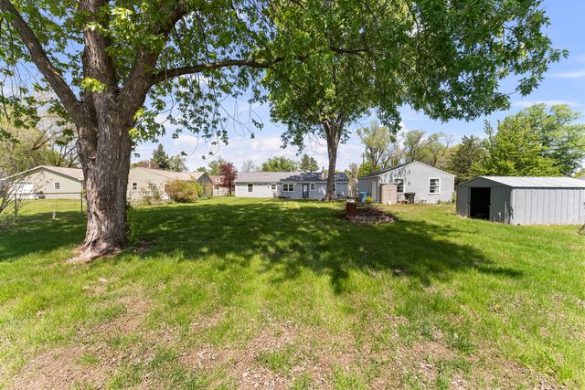3906 Morton Drive, East Moline, IL 61244