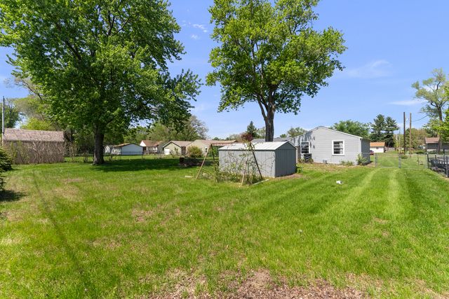 3906 Morton Drive, East Moline, IL 61244