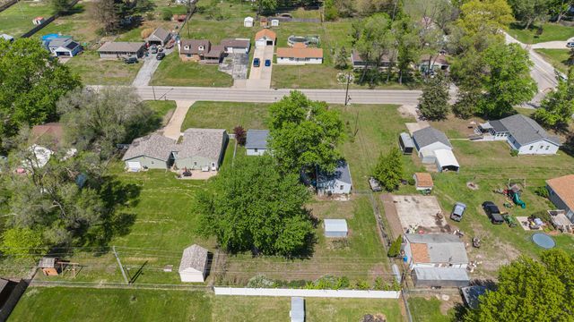 3906 Morton Drive, East Moline, IL 61244