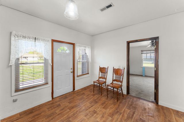 3906 Morton Drive, East Moline, IL 61244