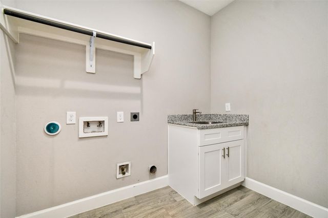 1507 5th Street, Hempstead, TX 77445