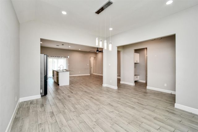 1507 5th Street, Hempstead, TX 77445