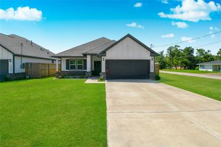 1507 5th Street, Hempstead, TX 77445