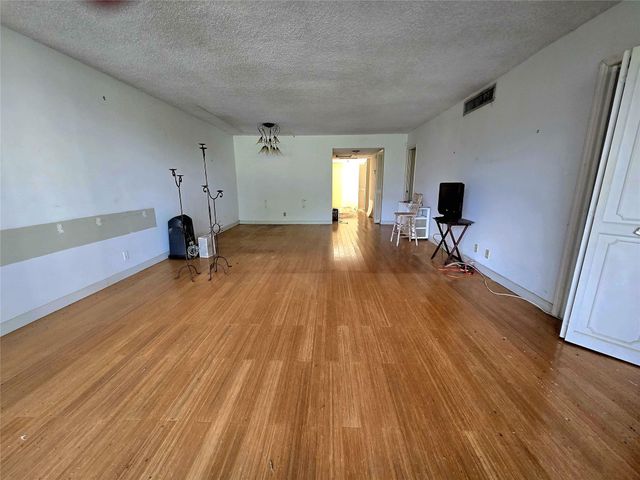 2940 N Course Dr 112, Pompano Beach, FL 33069